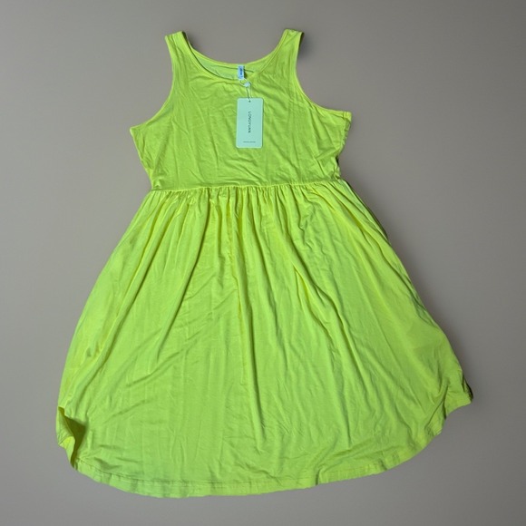 Women's Yellow Sleeveless Dress By LongYuan Size Medium- New - Picture 1 of 4